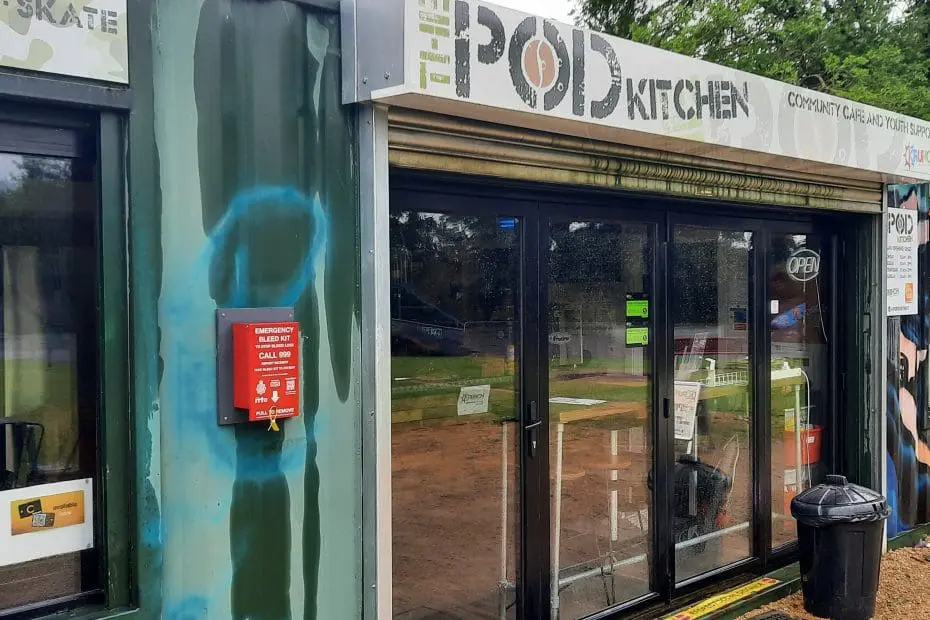 Thornbury Youth Pod / Café