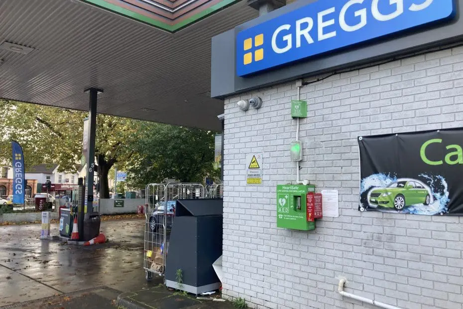 Apple Green Service Station