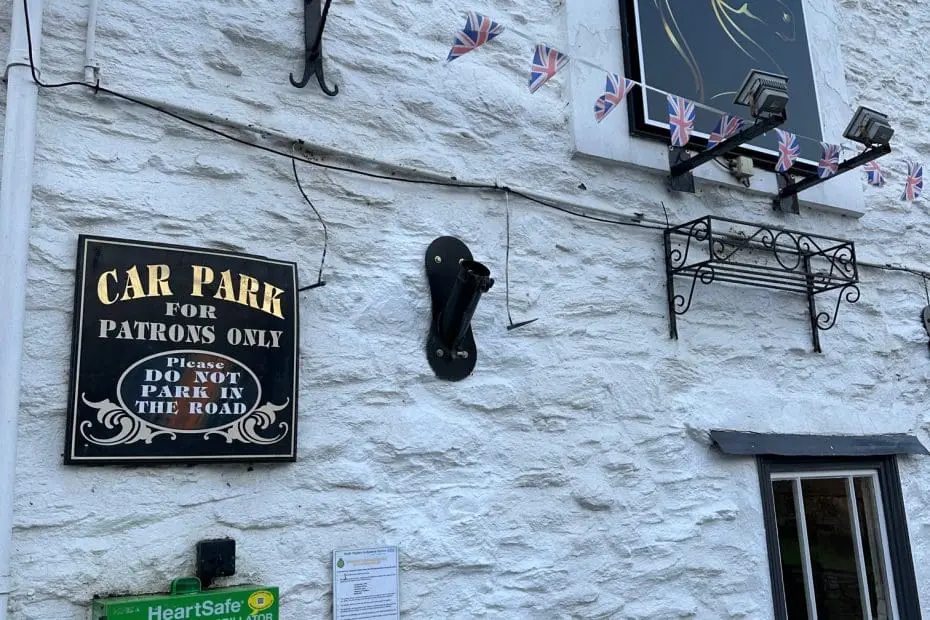 The Black Horse Pub