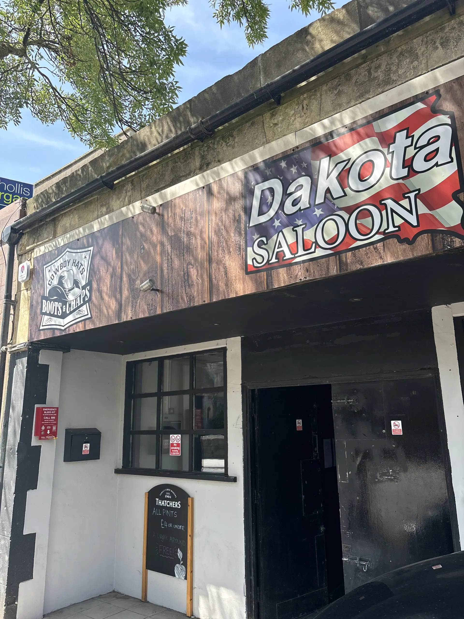 Dakota Saloon