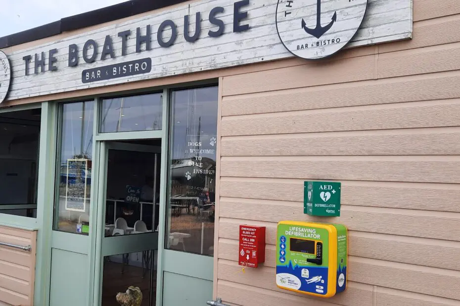 The Boathouse" Bistro/Cafe"