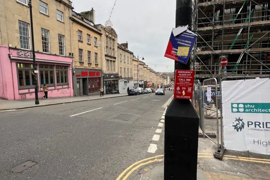 Lamppost outside 73 Park Street