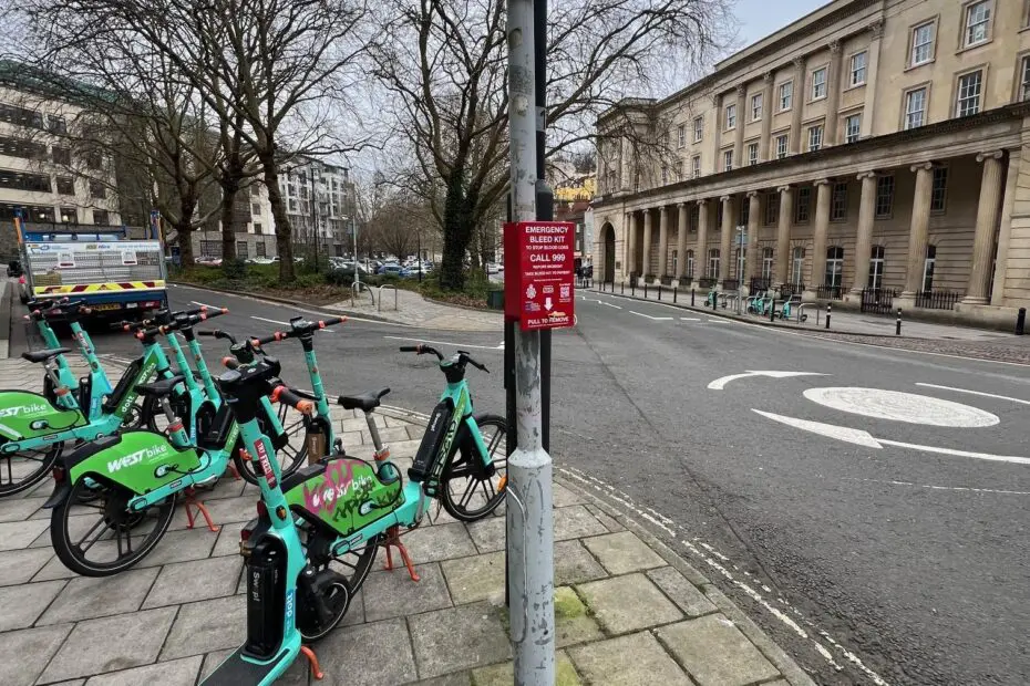 Lamppost overlooking the roundabout on Saint George's Road
