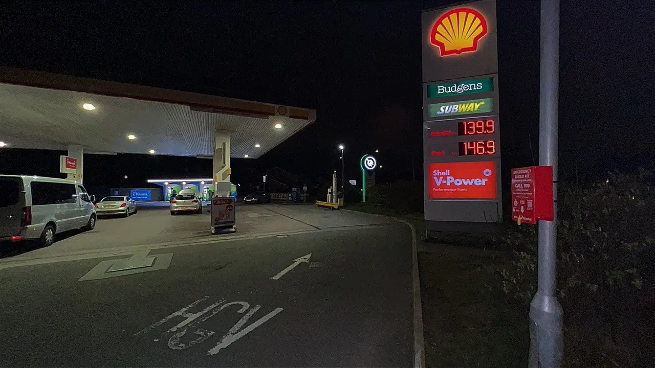 Shell fuel station