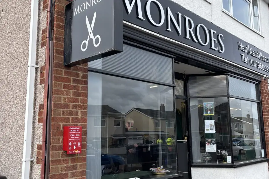 Monroes Hair & Beauty