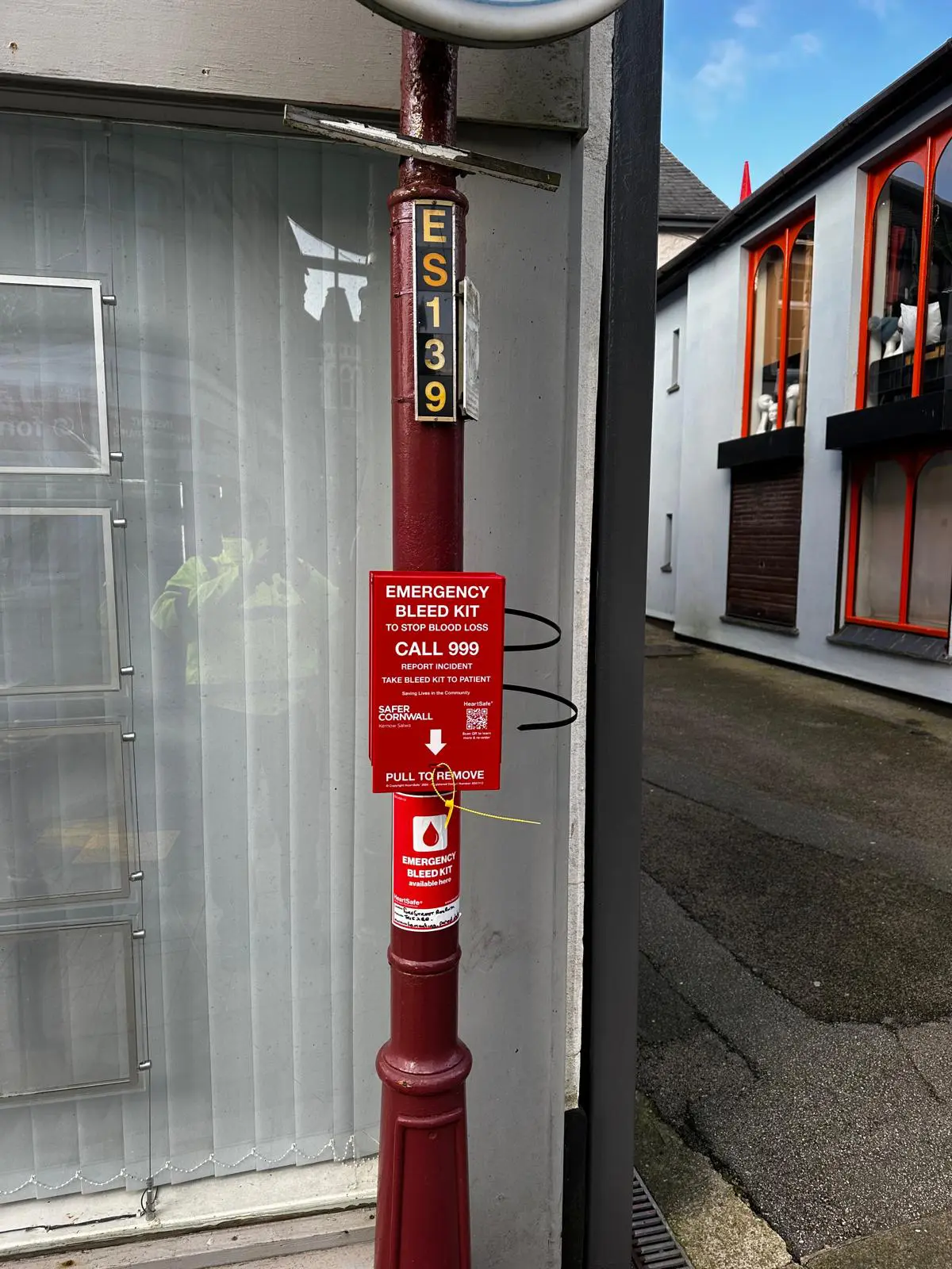 Fore Street near Oxford Inn Pub