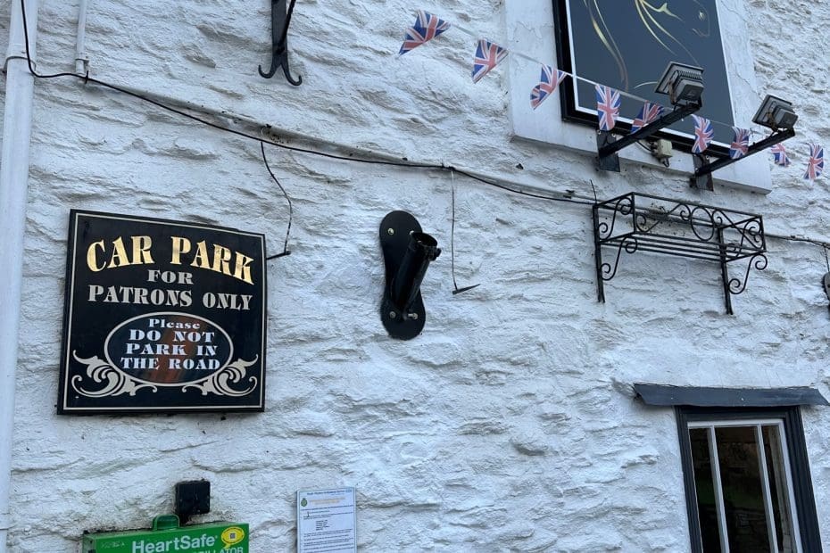 The Black Horse Pub