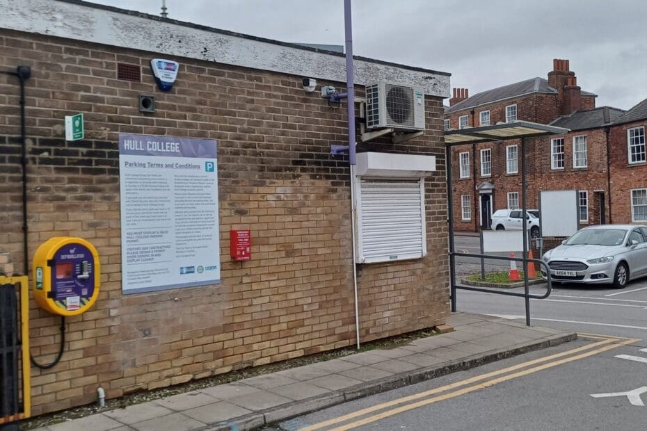 Hull College - Security Hut