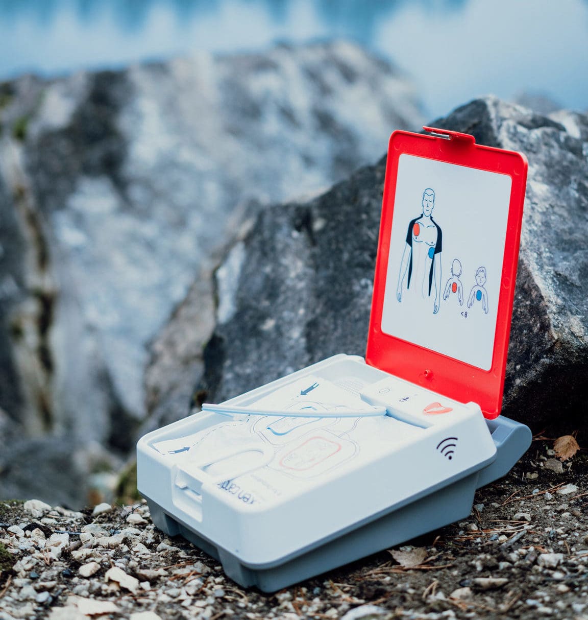 z4 Reanibex 100 Defibrillator