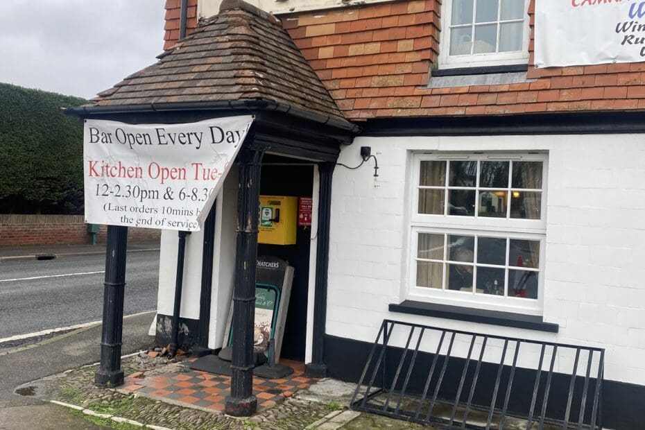 Crossways Inn Public House
